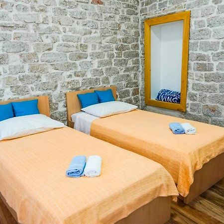 Studio Apartment In The Old City Of Шибеник Экстерьер фото